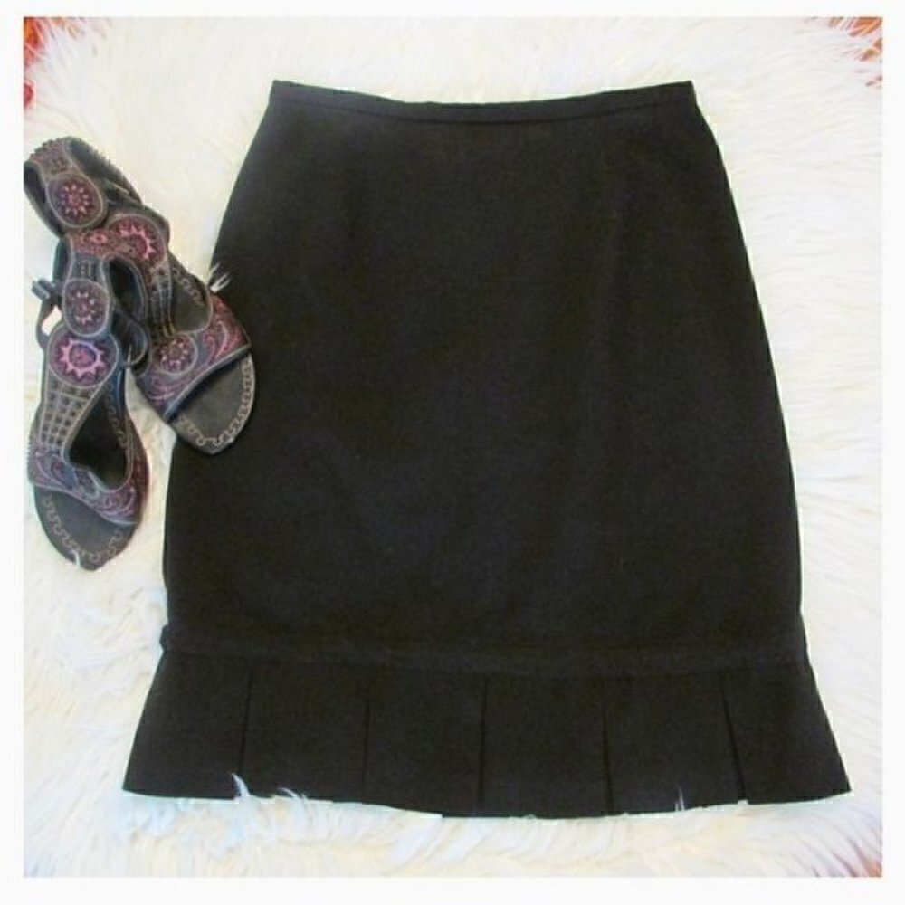 NYCC Black Pleated Skirt Women's Medium‎